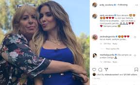 Fue así como andrea escalona le dio. Andrea Escalona Escucha A Magda Rodriguez Darle Instrucciones En Hoy Famosos Univision