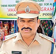 చైతన్యంతోనే మోసాలకు అడ్డుకట్ట..