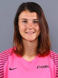 Caitlin Pierce's Instagram, Twitter & Facebook