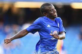 Il avale les kilomètres, s'impose comme une barrière infranchissable du haut de son mètre 68. N Golo Kante The Duracell Bunny Of The Premier League Soccer News