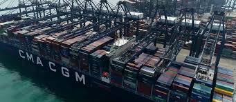 Cargo worthy containers are the best used condition available. Container Ship Xxl