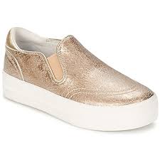 Adeptes de la ballerine, fans de l'escarpin, amies de la chaussure femmes, bienvenue chez sarenza ! Slip On Femme Soldes Sur Un Grand Choix De Slip Ons Livraison Gratuite Spartoo
