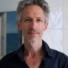 Leez May's Instagram, Twitter & Facebook