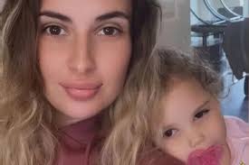 Mum 'wrapped bleeding daughter in towel' and ran from hotel room