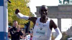 Nike debuted the kipchoge range in november 2020, which includes four different shoe styles. 2 01 39 Eliud Kipchoge Obliterates World Record In Berlin Flotrack