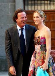 Enrique iglesias is the son of julio iglesias. Miranda Rijnsburger Married With Julio Iglesias Julio Iglesias Celebrities Miranda