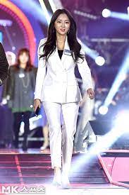 그러나 수영의 악착같은 모습에 태승은 흥미를 느끼는데. ë§¤ì¼ê²½ì œ