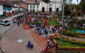 Fue fundado en 1844 por andrés de valdivia y gaspar de rodas (aunque no se erigió como departamento hasta tres años después). E3iw5ms2mkiv6m
