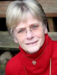 Elsie Sanderson's Instagram, Twitter & Facebook