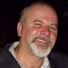 M. Martin Robidas — Résidence funéraire Steve L. Elkas