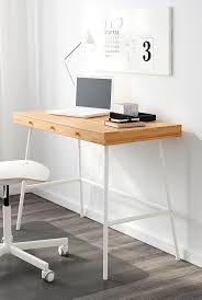 Schreibtisch Lillasen Von Ikea Bild 6 Ikea Toilette Design Minimalistische Badgestaltung