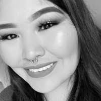 Deidre Hubbard's Instagram, Twitter & Facebook