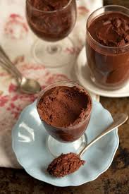 3 Ingredient Chocolate Mousse In 5 Minutes Recette Mousse Au Chocolat Recette Dessert Recettes Sucrees