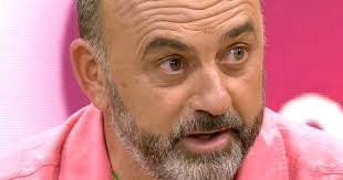 Ginés Corregüela, desconsolado, rompe a llorar en directo por las  inesperadas palabras de su hija: "Me está consumiendo"