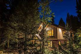 Park city offers a wide variety of lodging and accommodations that can fit your every need. 9 Best Cabin Rentals In Park City Utah Territory Supply