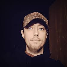 Looking for a group to play Ark Survival Ascended with