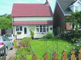 Cottages with hot tubs around uk coast & seaside. Seaside Cottage Ref E5453 In Chapel Point Near Chapel St Leonards Lincolnshire Cottages Com