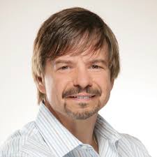 Alan Melton's Instagram, Twitter & Facebook