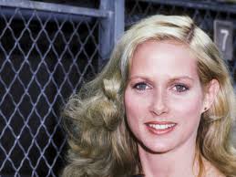 Shelley Smith, Model Turned Actress & Game Show Whiz, Dies at 70