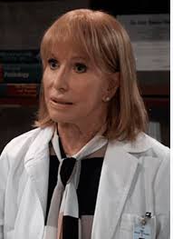 Holly need to bounce let Robert and Diane hook up #Robiane