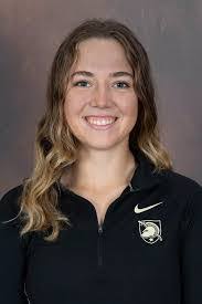 Annie Hang's Instagram, Twitter & Facebook