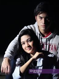 Sebelum dengan syifa, rizky sendiri memang sudah langganan digosipkan. Eksklusif Rizky Nazar Cut Syifa Kami Mulai Cocok News Entertainment Fimela Com