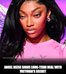 Is Rhyne Howard a guard, forward, or hybrid player?