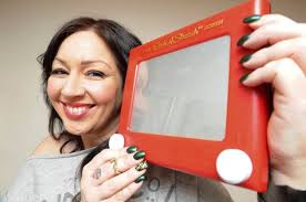 Sarah Beal: Meet the human Etch A Sketch