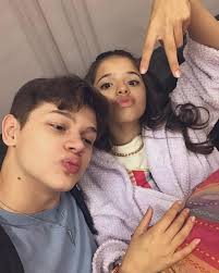 𝒗𝒊𝒗𝒊 + 𝒈𝒊𝒂𝒏