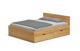 Sehr gute stabilität die längsseiten werden mit schrauben an den einzelnen seiten verschraubt und bieten dadurch eine sehr gute stabilität und lebensdauer. Bett Mit Stauraum Und Schubkasten Aus Massivholz Frohraum