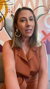 Muitas mulheres saem de seus casamentos com feridas físicas, emocionais e  financeiras decorrentes de um relacionamento abusivo , seja em razão de  violências ou traições ., Ainda que esses fatos possam ...