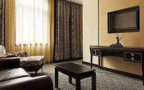 With one of the largest showrooms in the southeast, we offer many more furniture and accessory choices than you see on this site. Bewertungen Hotel Sana Silver Coast 4 Lissabon Voyage Prive