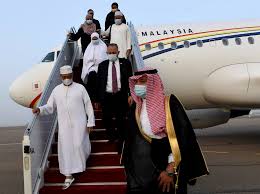 محي الدين ياسين ‎), is a malaysian politician who has served as the 8th prime minister of malaysia since 1 march 2020. Saudi Crown Prince To Welcome Muhyiddin At Riyadh Airport Tomorrow Says Minister Cibai Kia