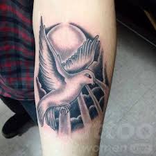 Popular Dove Tattoos With Meaning Goruntuler Ile