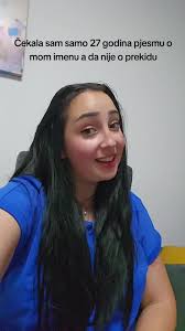 ajde napokon da netko se sjetio spomenut Andreu u pjesmi 😂