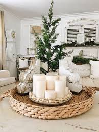 Image Result For Glam Christmas Vignettes For Coffee Tables Christmas Decor Inspiration Christmas Table Centerpieces Table Centerpieces For Home