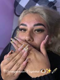 PAQUETE MIX🎄🎄🎄🎄☃️☃️☃️✨️️✨️️✨️️ 👁️Cejas 👁️-Depilación + Planchado  👁️Pestañas volumen egipcio 🩷 🖋️✨Agenda tu cita🎄🎄🎄🎄