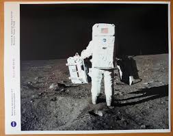 Neil armstrong bereitet sich am 12. Nasa Neil Armstrong Apollo 11 Landung Auf Dem Mond Catawiki