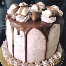 Mon Layer Cake Kinder Bueno Recette En 2020 Gateau A Etage Idee Gateau Recette