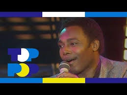 Bill Medley He Ain T Heavy He S My Brother George Benson Nothing S Gonna Change My Love For You Toppop Youtube Great Music Videos Oldies Music Music Songs
