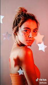 You can use branches to create a frame around your face or add an interesting element to your photos. At Home Photoshoot Ideas Home Homephotoshootideasdiyfun Ideas Photoshoot Self Portrait Photography Portrait Photography Photography Poses