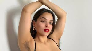 Fenella Fox's luscious pussy on full display