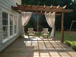 Canisse Pergola 35 Idees Pour Un Ombrage Naturel Pour Bien Profiter Canisse Pergola Pergola Et Idees Pergola