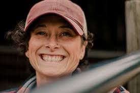 Emily Shattuck's Instagram, Twitter & Facebook