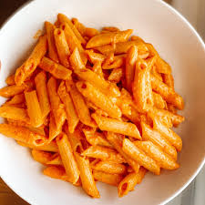 Gigi Hadid S Recipe For Spicy Vodka Pasta Sauce Is The Best Thing I Ve Cooked In Lockdown Vodka Pasta Spicy Pasta Recipes Spicy Recipes