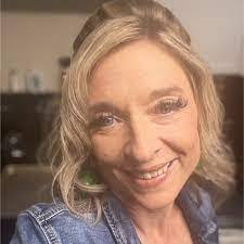 Stacie Link's Instagram, Twitter & Facebook