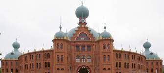 Discover everything you need to know about campo pequeno bullring, lisbon including history, facts, how to get there and the best time to visit. Campo Pequeno