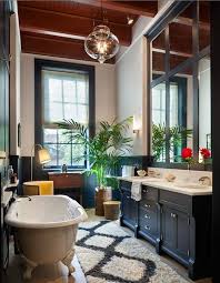 Townhouse Living With Traditional And Modern Design Decoholic Modern Luxury Bathroom Bathroom Design Luxury Modern Interior