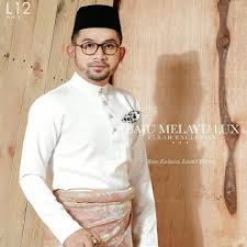 Memang exclusive, slim fit dan limited edition. Pin Di Model Baju Melayu