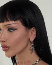 ANGEL DAGGER EARRING